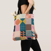 Geometrisch modern Abstrakt: Farbiges Design Tasche (Von Nahem)