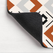 geometrisch orange-beige und grau-braun mousepad (Ecke)