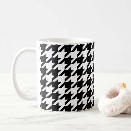geometrisch Schwarz-weißes Hahnentrittmuster Kaffeetasse (Mit Donut)