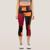 Geometrische Abstraktion Rotes Orangenbraun Schwar Capri Leggings (Vorderseite)