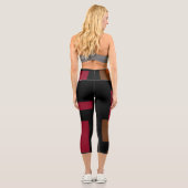 Geometrische Abstraktion Rotes Orangenbraun Schwar Capri Leggings (Rückseite)
