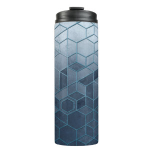 Geometrische Abstraktion von Hexagonen auf blauem  Thermosbecher