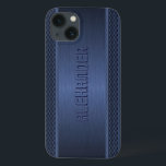 Geometrische Akzente aus blau-metallisch gebürstet iPhone 13 Hülle<br><div class="desc">Dunkelblauer metallischer Hintergrund,  schlichtes,  gebürstetes Aluminium mit blauen geometrischen Streifen Muster Akzente. Benutzerdefiniertes und optionales Monogramm Verfügbar über andere Produkte</div>