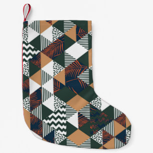 Geometrische Blätter aus Palmen, trendy Muster Kleiner Weihnachtsstrumpf