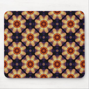Geometrische blumenartige Formen in Goldtönen Mousepad