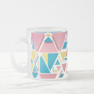 Geometrische Dreiecke auf Pastel - Moderne Retro-M Mattglastasse