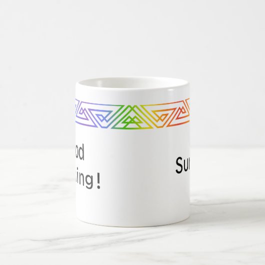 Geometrische Dreiecke mit Regenbogen, personalisie Kaffeetasse (Mittel)