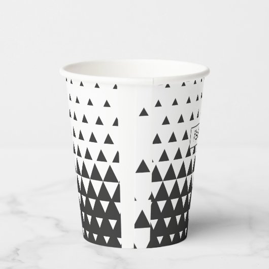 Geometrische Formen des Schwarz-weißen Dreiecks Pappbecher (Rechts)