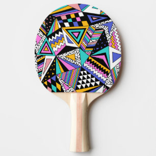 Geometrische Formen im Retro: farbenfroh Vintag. Tischtennis Schläger
