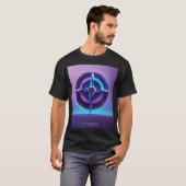 "Geometrische Fusion: T - Shirt der modernen Männe (Vorne ganz)