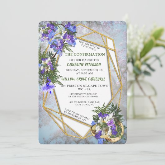 Geometrische Gold- und Jacaranda-Blume-Bestätigung Einladung (Stehend Vorderseite)