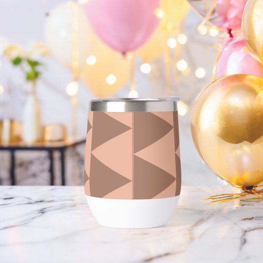 Geometrische große Dreiecke Mocha Mousse Dusty Pin (Junggesellenabschied)