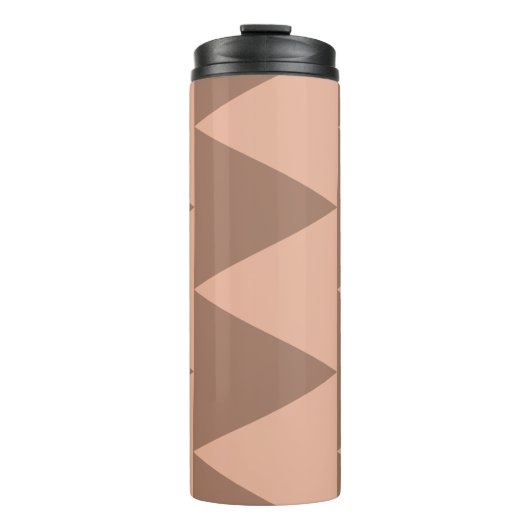 Geometrische große Dreiecke Mocha Mousse Dusty Pin Thermosbecher (Vorderseite)