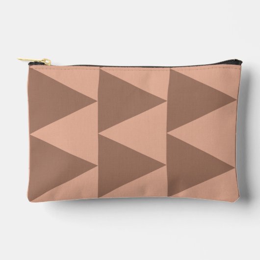 Geometrische große Dreiecke Mocha Mousse Dusty Pin Zubehörtasche (Vorderseite)