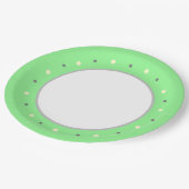 Geometrische grüne Creme Grau Polka Dots Pappteller (Schrägansicht)