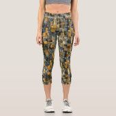 Geometrische Harmonie: Abstraktes Blau- und Goldmu Capri Leggings (Vorderseite)