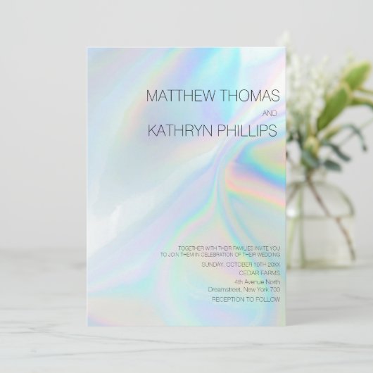 Geometrische, moderne, holografische Hochzeiteinla Einladung (Stehend Vorderseite)