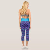 Geometrische Muster Kreisel Dreiecke Lila & blau Capri Leggings (Rückseite)
