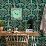 Geometrische Perfektion in einer Art Deco Wanduhr<br><div class="desc">Geometrische Perfektion,  goldene Eleganz und purer Vintage-Charme. Perfekt für den Designliebhaber mit klassischem Geschmack.</div>