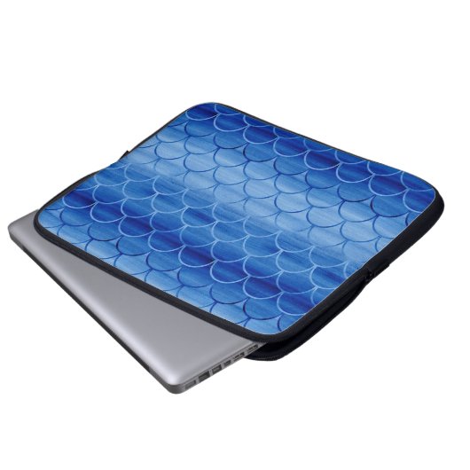 Geometrische preußische Blaufarbenskala Laptopschutzhülle (Vorne Knopf)