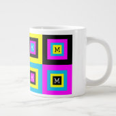 Geometrische Quadrate Monogramm CMYK Jumbo-Tasse (Rechts)