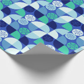 Geometrische Schneeflocken - Blue Background Geschenkpapier (Ecke)
