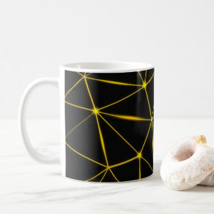 Geometrische schwarze Dreiecke, Goldlinien Kaffeetasse