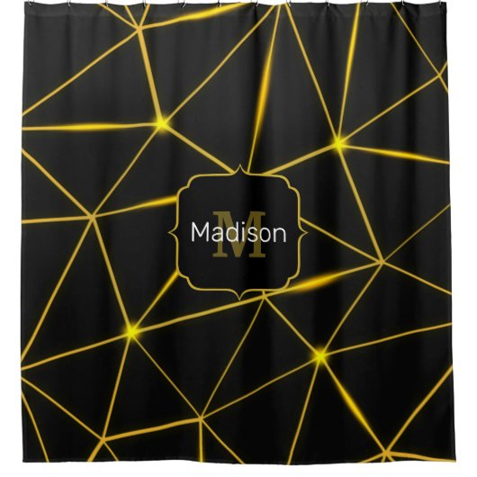 Geometrische schwarze Dreiecke Goldlinien Monogram Duschvorhang (Vorderseite)