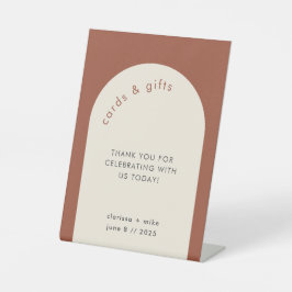 Geometrische Terracotta-Arch-Hochzeitskarten Sockelschild