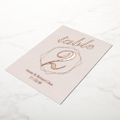 Geometrische Tischnummer an der Grenze (Gedreht)