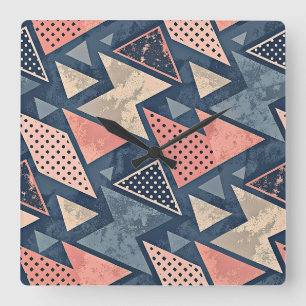 Geometrische Uhr der hinteren Wand