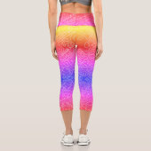 Geometrische weiße Curvy-Linien auf blau Capri Leggings (Rückseite)