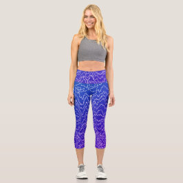 Geometrische weiße Curvy-Linien auf blau Capri Leggings