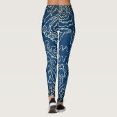 Geometrische, weiße Curvy-Linien auf blau Leggings (Rückseite)