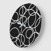 Geometrische weiße Kreise Schwarz Moderne Abstrakt Große Wanduhr (Winkel)