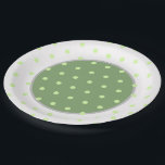 Geometrische weiße Polka-Punkte Pappteller<br><div class="desc">Geometrisches Muster mit hellgrünen Polka-Punkten auf weichem,  grünem und weißem Hintergrund. Original Design © TamiraZDesign.</div>