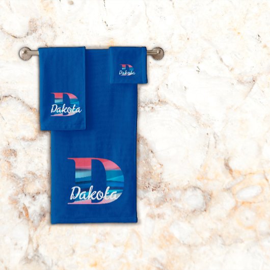 Geometrischer Buchstabe D Korallenrosa Monogramm d Badhandtuch Set