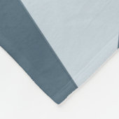 Geometrischer dreidimensionaler Metallhintergrund Fleecedecke (Ecke)
