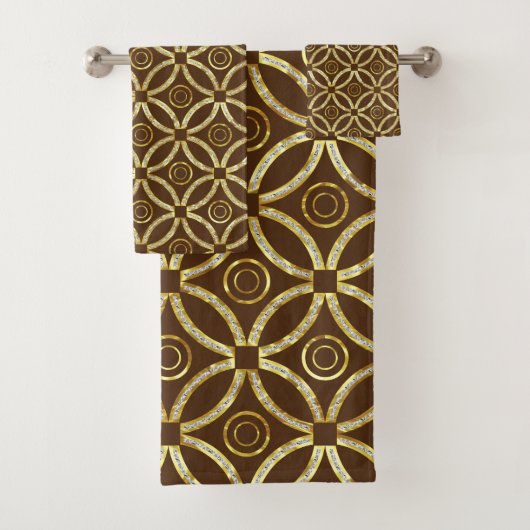 Geometrischer Glitzer aus Gold und Weiß auf Braun Badhandtuch Set (Insitu)