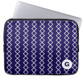 Geometrischer Navy-Blue-Monogram-Laptop-Sieb Laptopschutzhülle (Vorderseite)