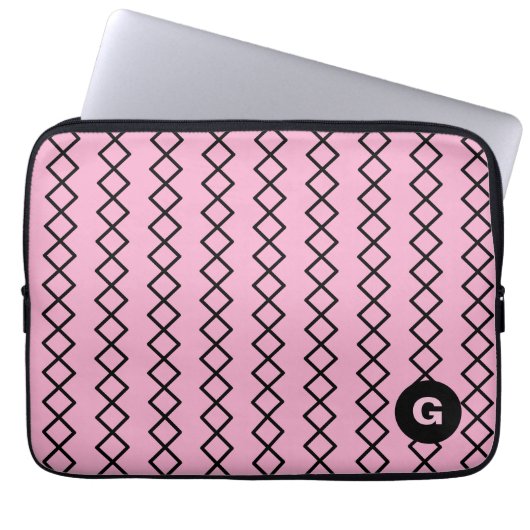Geometrischer Notebookschlauch mit rosa Monogramm Laptopschutzhülle (Vorderseite)