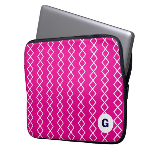 Geometrischer Notebookschlauch mit rosa Monogramm Laptopschutzhülle (Vorderseite Links)