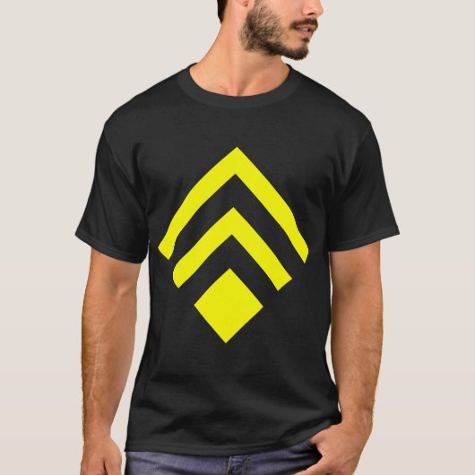 Geometrischer Pfeil 02 - Gelb T-Shirt (Vorderseite)