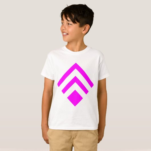 Geometrischer Pfeil 02 - Magenta T-Shirt (Vorne ganz)