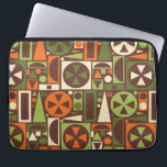 Geometrischer Retro-50er Mitte des Jahrhunderts Mo Laptopschutzhülle<br><div class="desc">Dieses originale, abstrakte geometrische Muster der 1950er/60er Jahre aus der Mitte der Mod besteht aus Dreiecken, Quadraten, Rechtecken und Kreisen. Es ist in Vintagen Orange-, Grün- und Cremetönen auf braunem Hintergrund gestaltet. Dieses hübsche Muster wiederholt sich nahtlos. Es ist für Fans der modernen minimalistischen Kunst des 20. Jahrhunderts. Fügen Sie...</div>