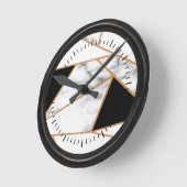 Geometrischer weißer Marmor in Gold, schwarze Rund Runde Wanduhr (Winkel)