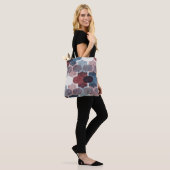 Geometrisches Abstrakt Red Blue Muster Tasche (Am Model)