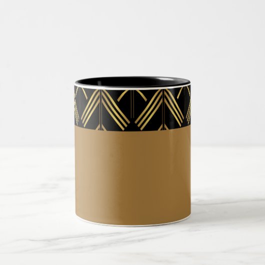 Geometrisches Arrow-Muster in Gold und Schwarz Zweifarbige Tasse (Mittel)