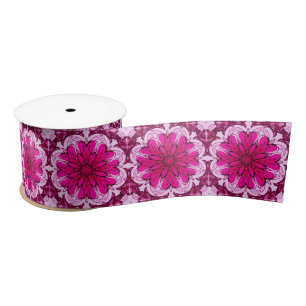 Geometrisches Blumenmuster in Burgund & Magenta Satinband