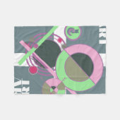 Geometrisches Brahaus mit Typografie Fleecedecke (Vorderseite (Horizontal))
